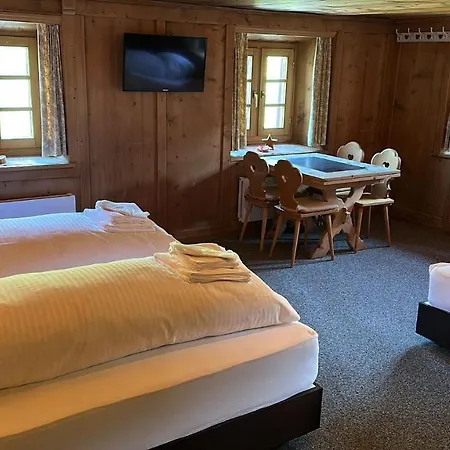 Tschuggen Inn *